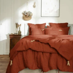 Couvre-lit à Nouettes Lin Lavé -Doublures De Lit Soldes 2024 bout de lit lin orange ambiance