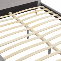 Lit En Bois Avec Tête De Lit Arrondie Tissu Gris Clair - LT17023 -Doublures De Lit Soldes 2024 cadre de lit gris clair 160x200 zoom lattes