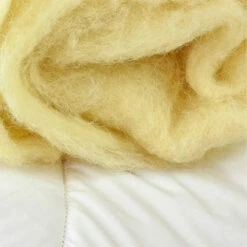 Couette Mi-saison Laine Vierge 400g 10 Couette Mi-saison Laine Vierge 400g -Doublures De Lit Soldes 2024 couette hana fond blanc 4