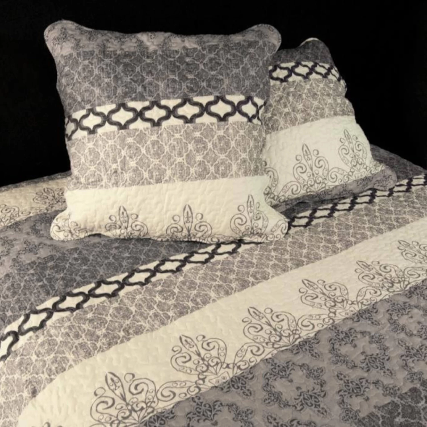 Couvre-lit Blois 240x220 Cm + 2 Taies D'oreillers 3 Couvre-lit Blois 240x220 Cm + 2 Taies D'oreillers