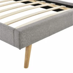 Lit En Bois Avec Tête De Lit Tissu Gris Clair - LT17020 -Doublures De Lit Soldes 2024 lit scandinave gris clair 90x190 zoom pied fond blanc