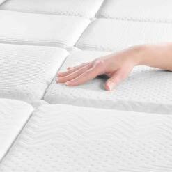 Ensemble Matelas Sommier, Ressorts Ensachés + 6cm Mousse Mémoire RV6 -Doublures De Lit Soldes 2024 matelas ressorts ensach s 5 zones 6cm mousse memoire rv6 zoom tissu 1